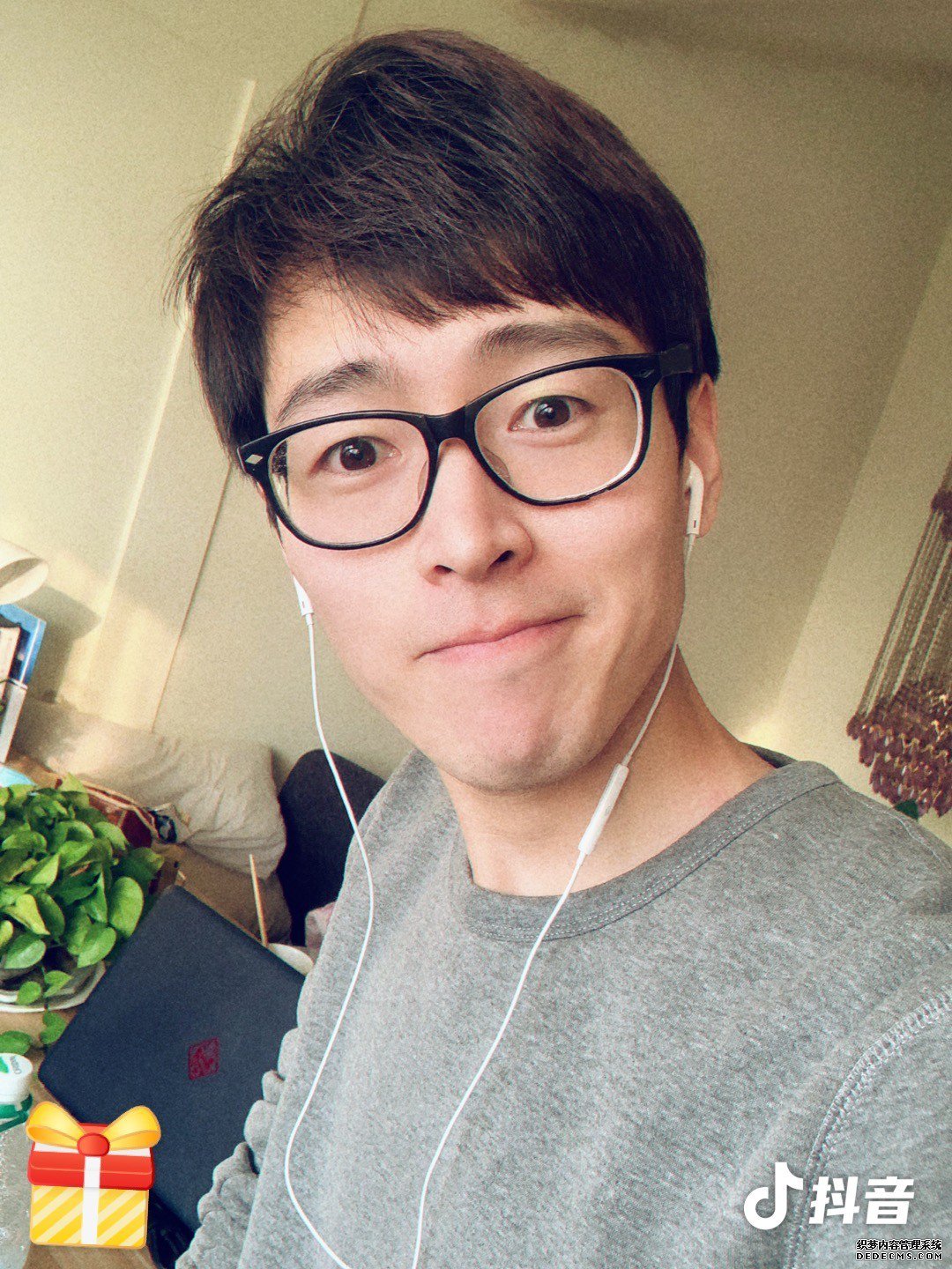 致敬华语乐坛的不朽传奇beyond 樊乐摇滚单曲《赌徒》今日上线