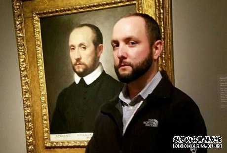網友展示與油畫人像合照 相似度驚人
美國藝術博客網站“無聊熊貓”上匯集了一系列令人稱奇的照片。畫面中的人們站在博物館的一張張人物肖像油畫旁,樣貌與畫中人物的相似度驚人。【詳細】
國際熱圖